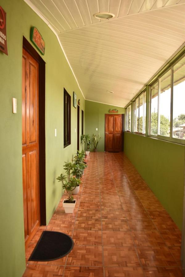 The Corner Airbnb Puerto Jiménez Extérieur photo
